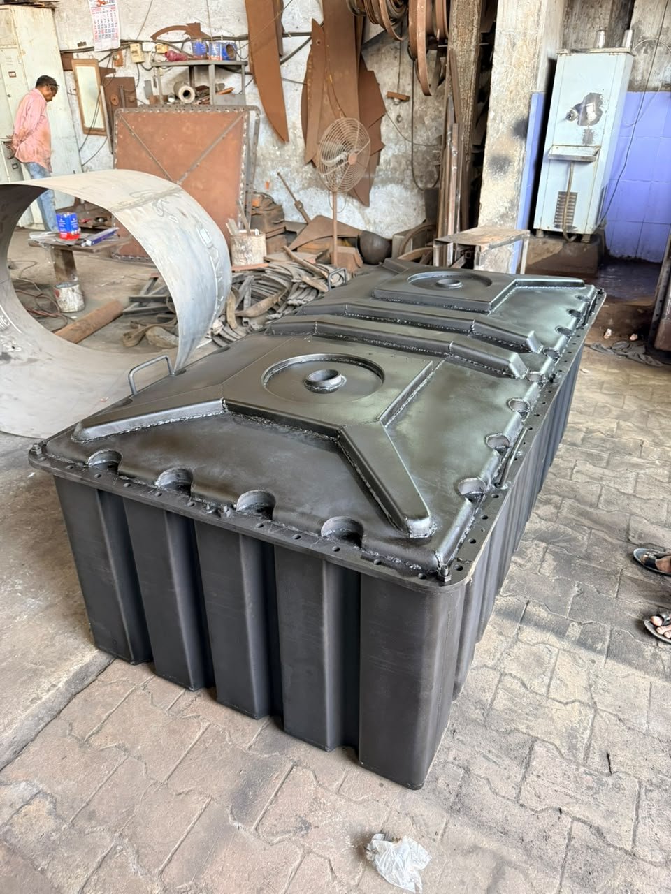 Loft Tank Mould 2